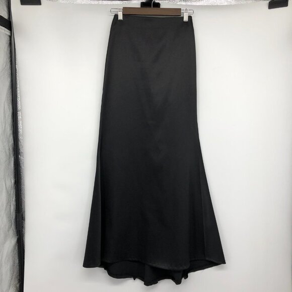 Le Chateau Black Satin Show-Stopping Fit & Flare 3/4 Length Maxi Skirt size 00 - Picture 2 of 16